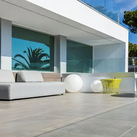 Luxury In Dunas Douradas - Ultra Modern 4 Bedroom - Rooftop Sun Deck - Perfect Luxury Villa Vale do Lobo