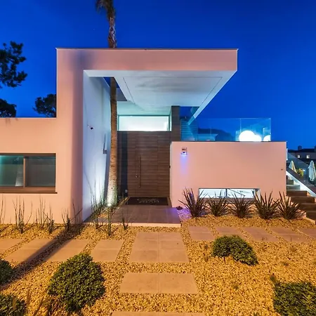 Villa Luxury In Dunas Douradas - Ultra Modern 4 Bedroom - Rooftop Sun Deck - Perfect Luxury *