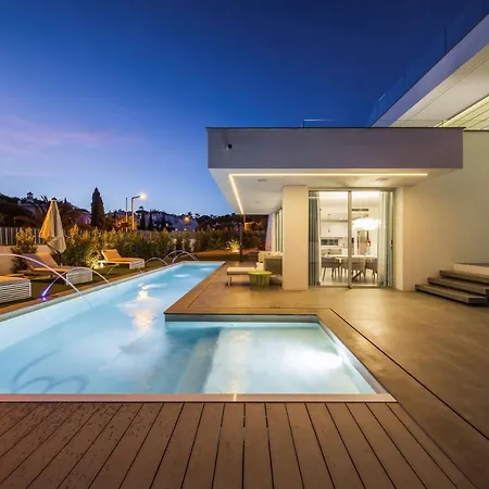 Luxury In Dunas Douradas - Ultra Modern 4 Bedroom - Rooftop Sun Deck - Perfect Luxury Villa