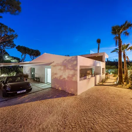 Luxury In Dunas Douradas - Ultra Modern 4 Bedroom - Rooftop Sun Deck - Perfect Luxury Villa