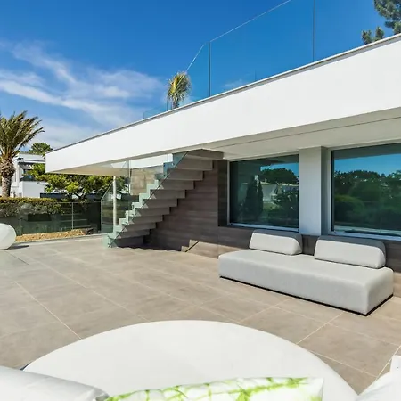 Luxury In Dunas Douradas - Ultra Modern 4 Bedroom - Rooftop Sun Deck - Perfect Luxury Vale do Lobo